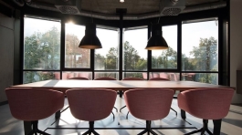 70331595_121886062519653_6019832853632647168_n